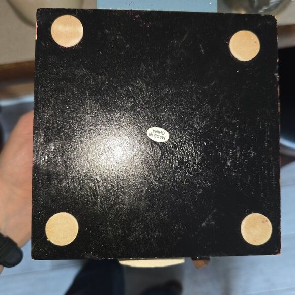 Charming Holiday House with Snowman Decor - Picture 6 of 6